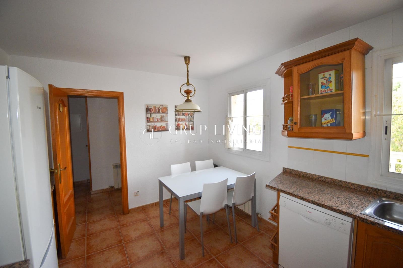 5 makuuhuone Huvila myytävänä paikassa Sitges mukana uima-altaan 
autotalli - 960 000 € (Ref: 9591408)