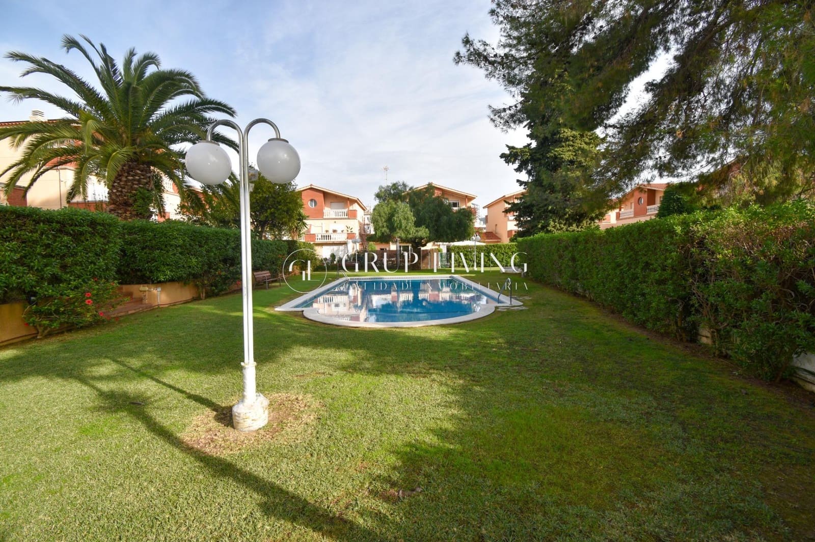 5 makuuhuone Huvila myytävänä paikassa Sitges mukana uima-altaan 
autotalli - 960 000 € (Ref: 9591408)