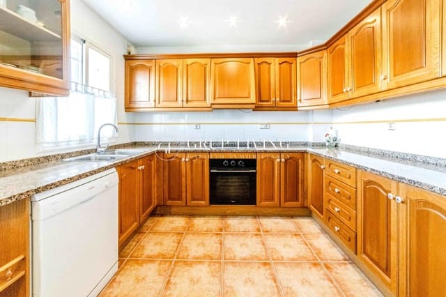 5 sovrum Villa till salu i Sitges med pool garage - 895 000 € (Ref: 9591408)