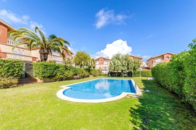 5 sovrum Villa till salu i Sitges med pool garage - 895 000 € (Ref: 9591408)