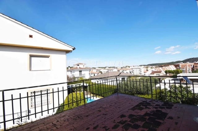 2 soveværelse Villa til salg i Calafell med garage - € 425.000 (Ref: 9596293)