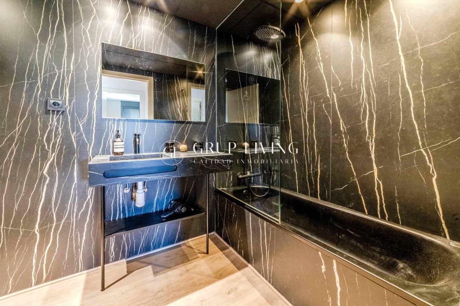 4 sovrum Lägenhet till salu i Sitges med pool garage - 1 198 000 € (Ref: 9615640)