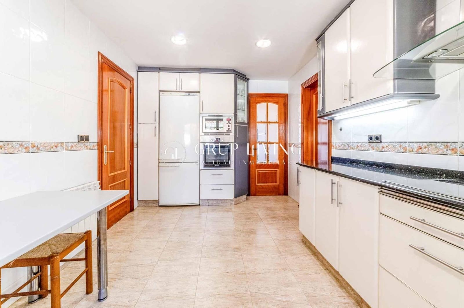 5 soveværelse Villa til salg i El Vendrell med swimmingpool garage - € 775.000 (Ref: 9615641)