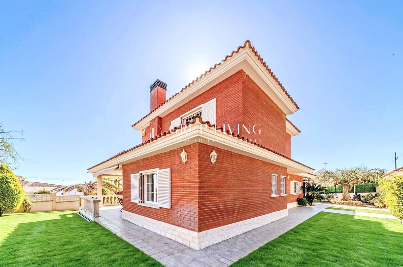 5 soveværelse Villa til salg i El Vendrell med swimmingpool garage - € 775.000 (Ref: 9615641)