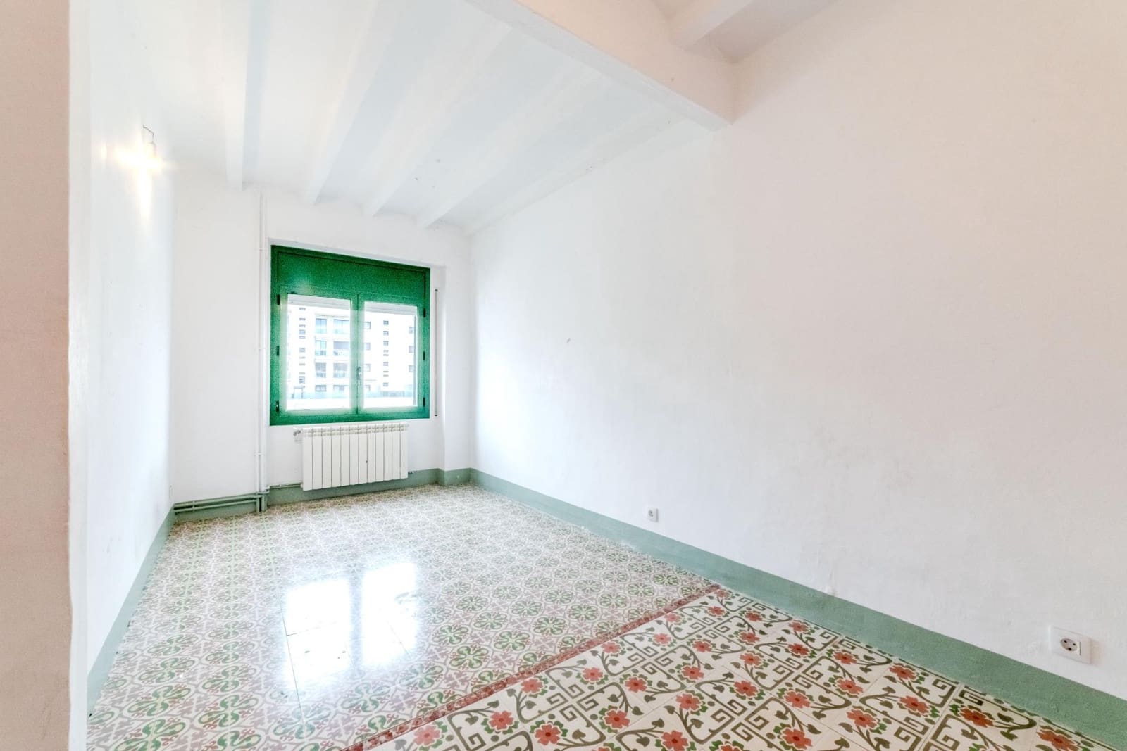 4 slaapkamer Villa te koop in Vilanova i la Geltru - € 450.000 (Ref: 9619414)