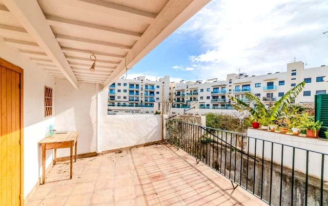 4 slaapkamer Villa te koop in Vilanova i la Geltrú - € 450.000 (Ref: 9619414)