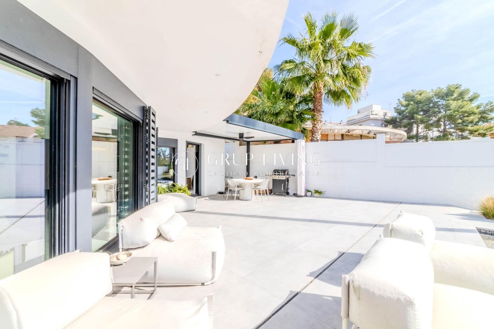 2 slaapkamer Villa te koop in Sant Pere de Ribes met zwembad garage - € 1.145.000 (Ref: 9630144)