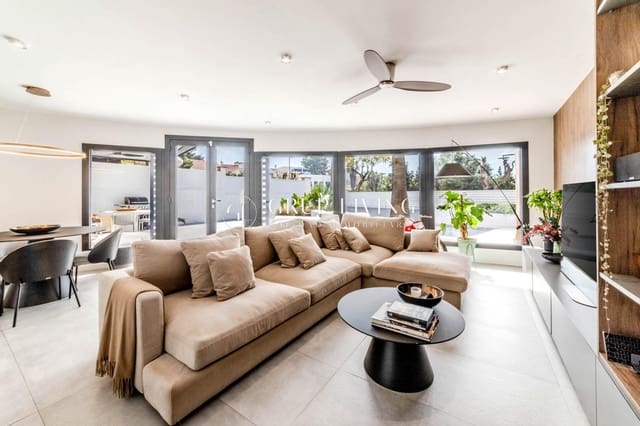 2 slaapkamer Villa te koop in Sant Pere de Ribes met zwembad garage - € 1.145.000 (Ref: 9630144)