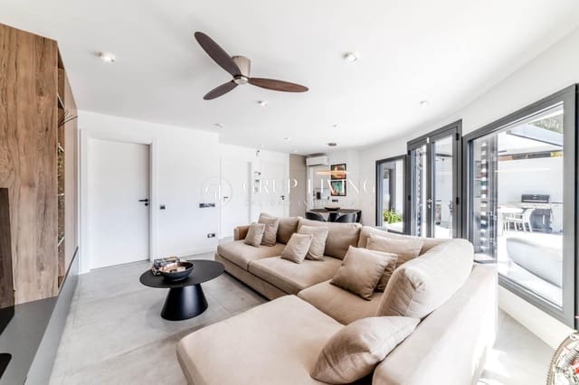 2 slaapkamer Villa te koop in Sant Pere de Ribes met zwembad garage - € 1.145.000 (Ref: 9630144)