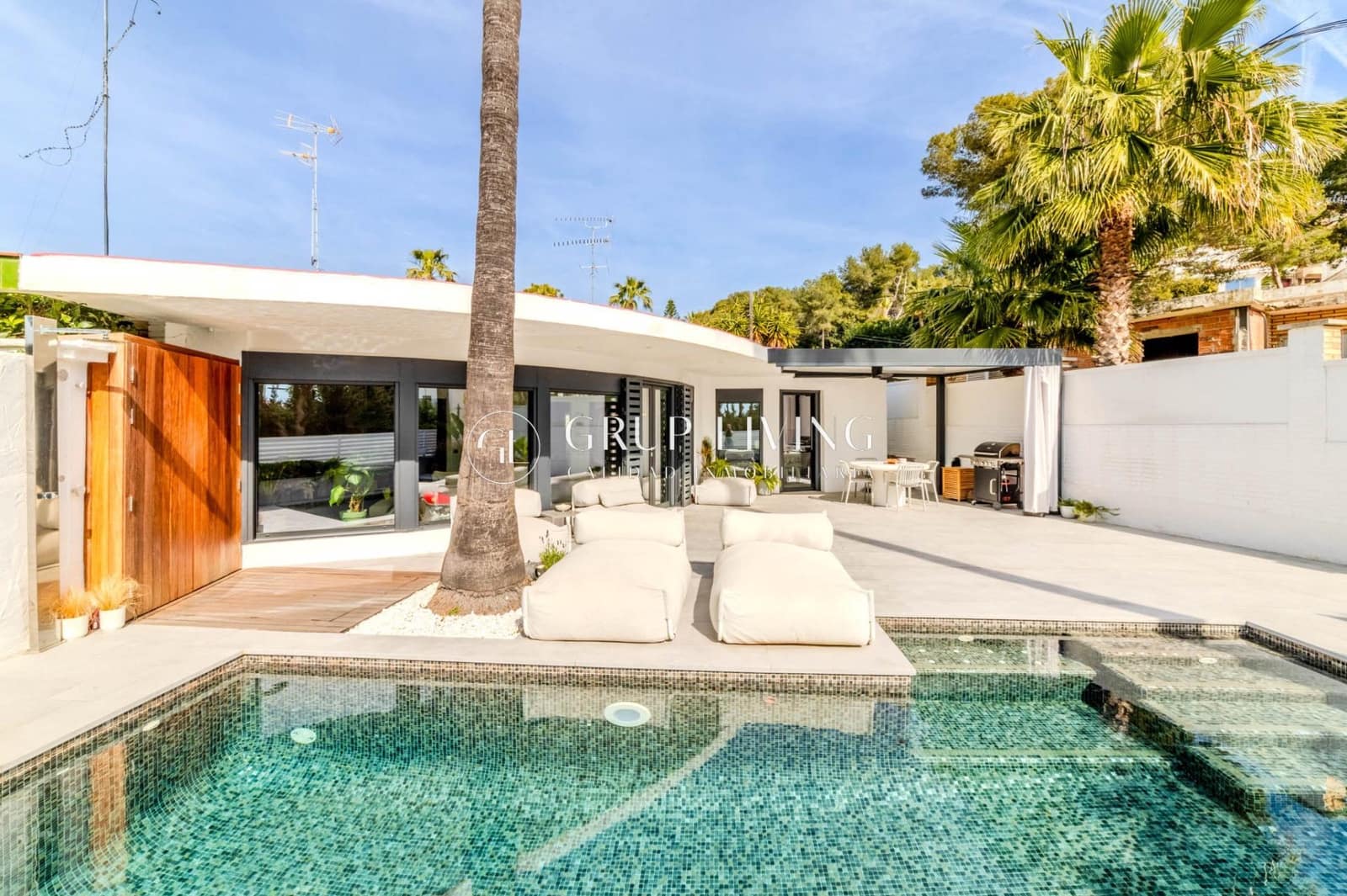 2 slaapkamer Villa te koop in Sant Pere de Ribes met zwembad garage - € 1.145.000 (Ref: 9630144)