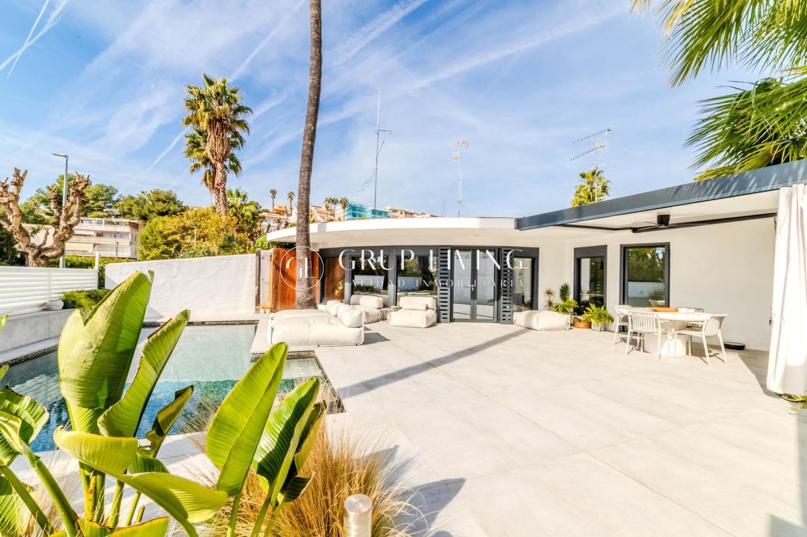 2 slaapkamer Villa te koop in Sant Pere de Ribes met zwembad garage - € 1.145.000 (Ref: 9630144)