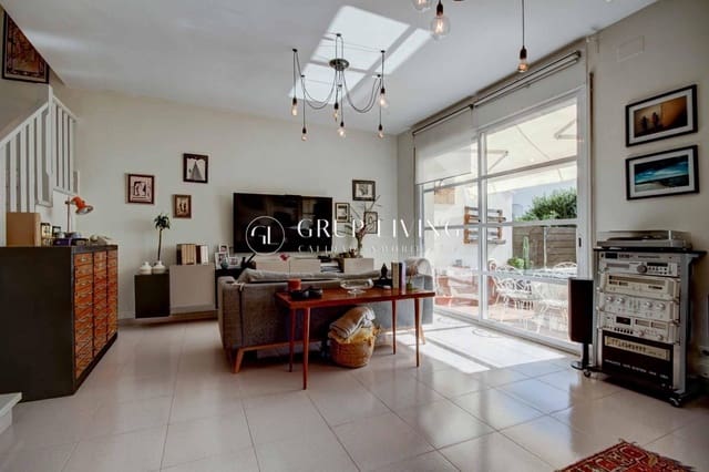 Adosado de 5 habitaciones en Sitges en venta con garaje - 1.060.000 € (Ref: 9634406)