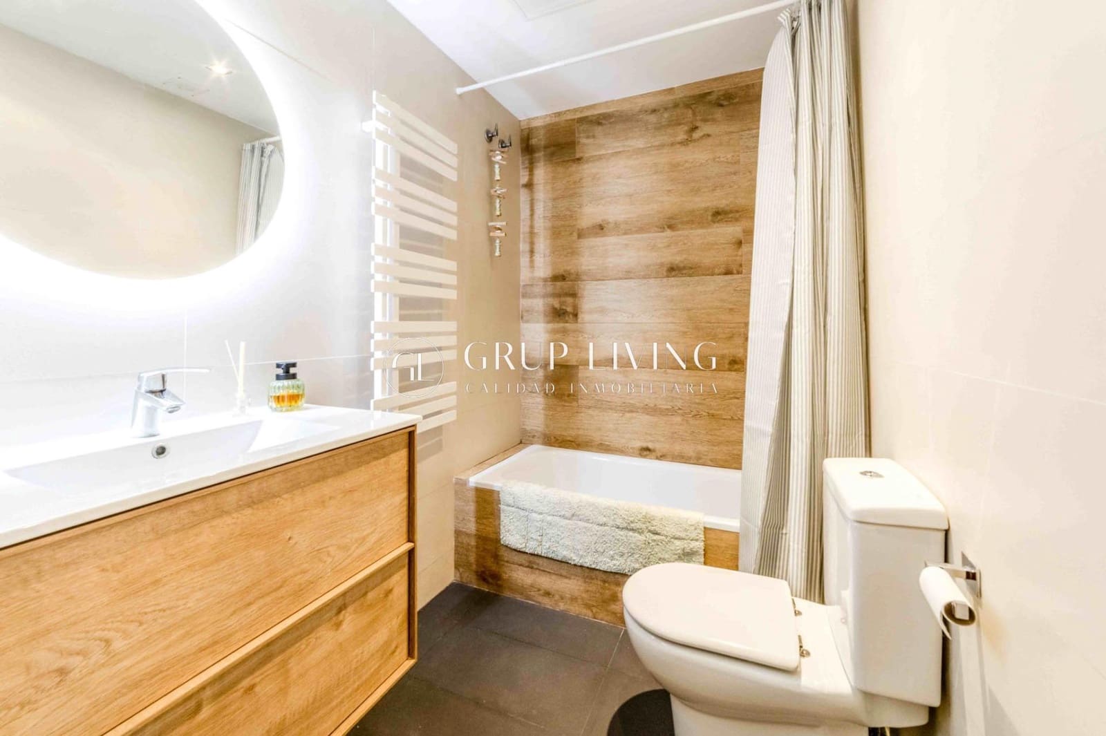 2 bedroom Flat for sale in Sant Pere de Ribes with garage - € 399,000 (Ref: 9652109)