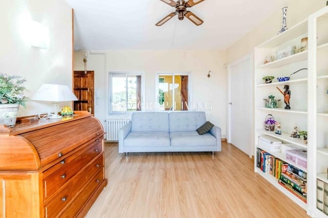 3 soveværelse Villa til salg i Calafell med swimmingpool garage - € 500.000 (Ref: 9670776)