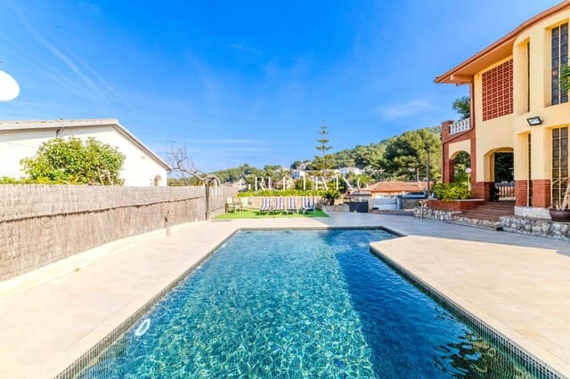 3 soveværelse Villa til salg i Calafell med swimmingpool garage - € 500.000 (Ref: 9670776)