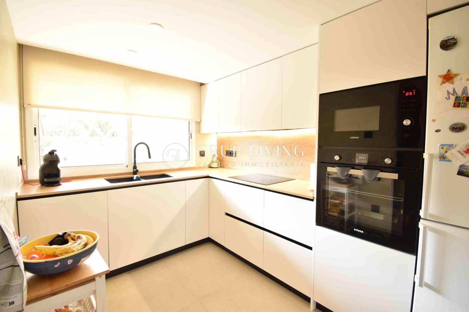 5 bedroom Terraced Villa for sale in Sitges with pool garage - € 670,000 (Ref: 9674332)