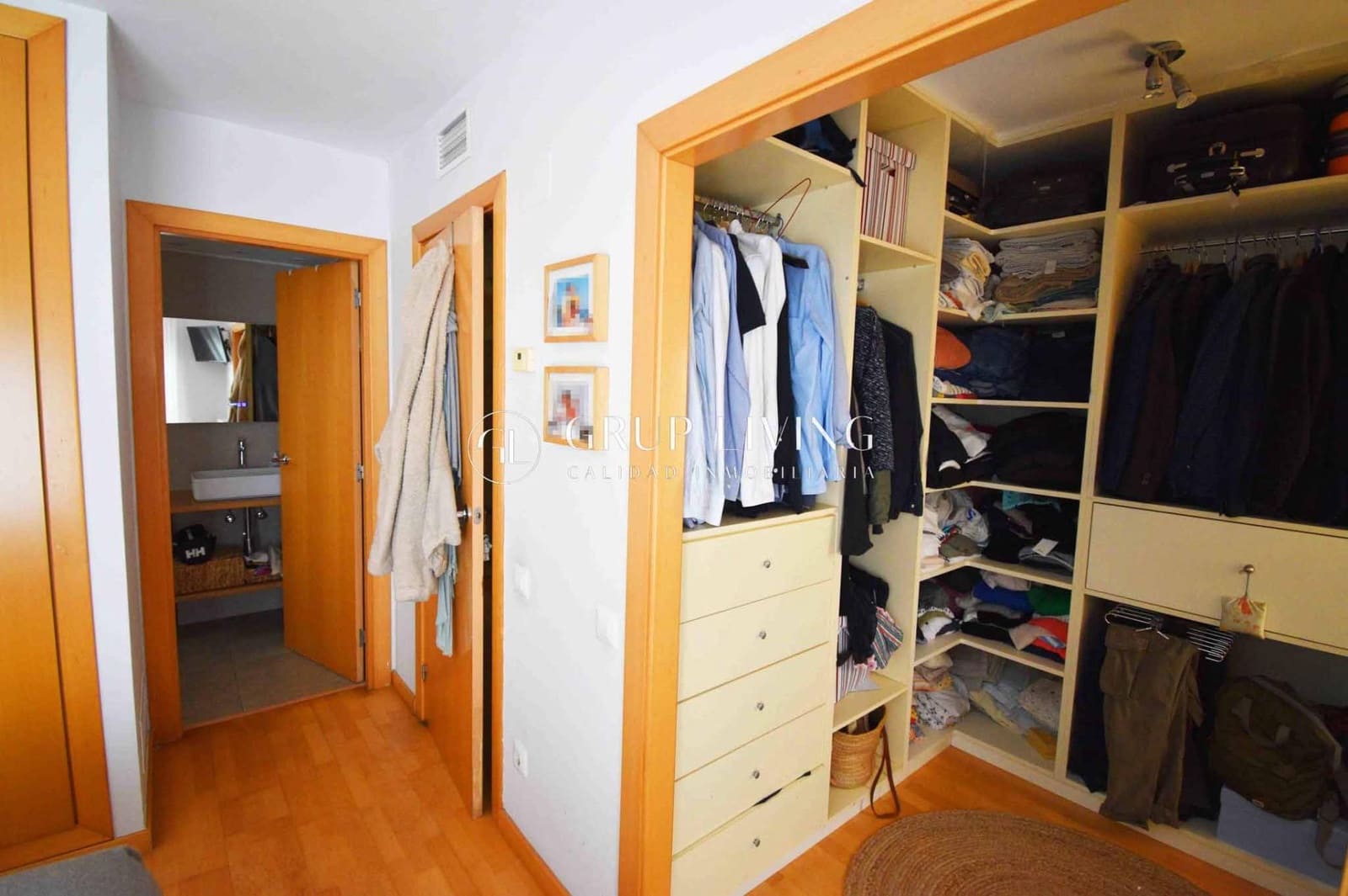 5 bedroom Terraced Villa for sale in Sitges with pool garage - € 670,000 (Ref: 9674332)