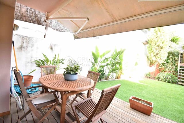 5 bedroom Terraced Villa for sale in Sitges with pool garage - € 670,000 (Ref: 9674332)