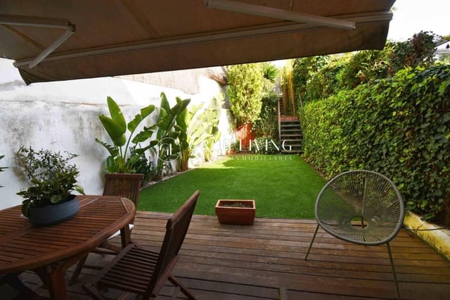 5 bedroom Terraced Villa for sale in Sitges with pool garage - € 670,000 (Ref: 9674332)