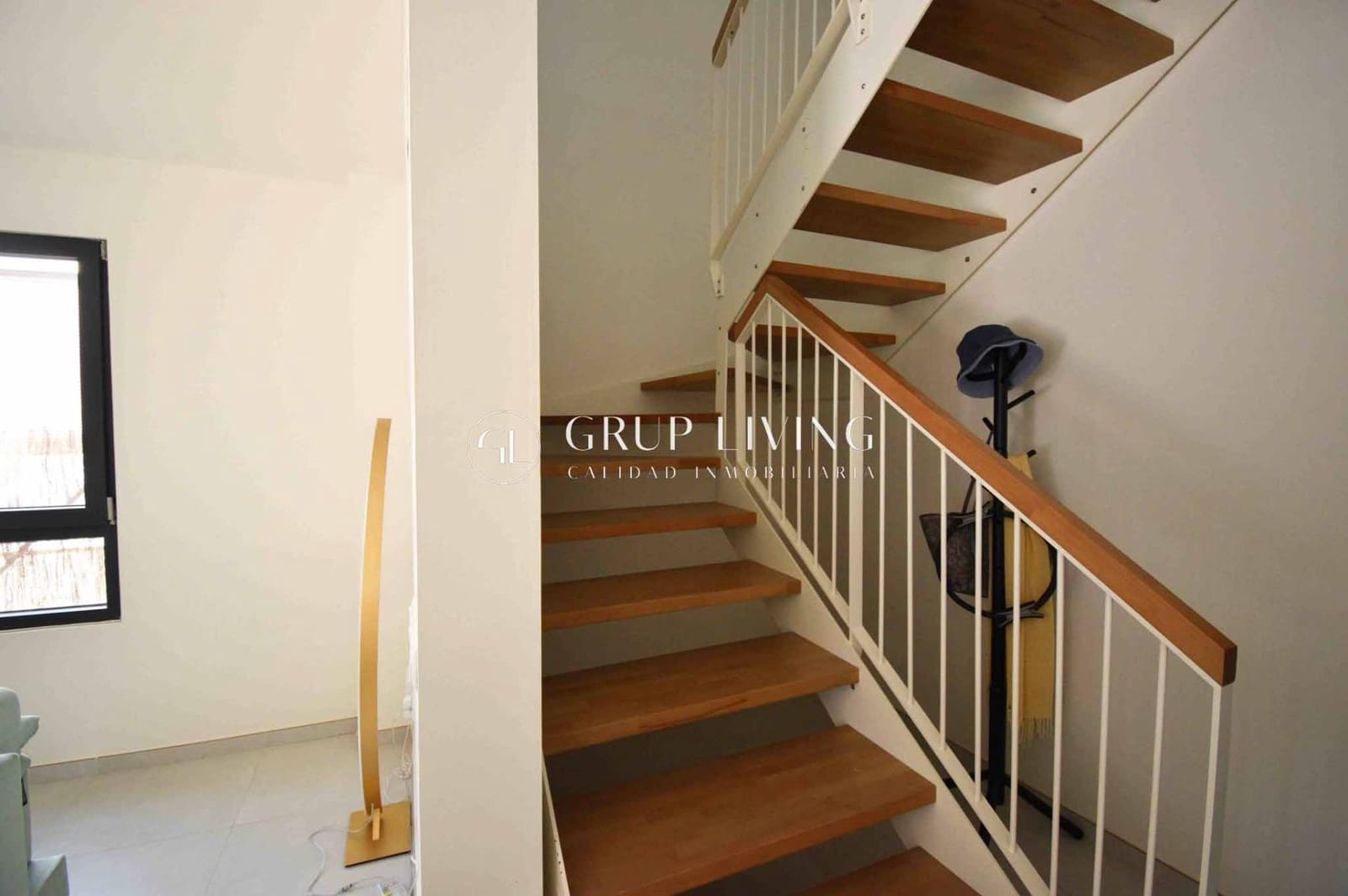 Chalet de 3 habitaciones en Sant Pere de Ribes en alquiler con piscina garaje - 3.500 € (Ref: 9674333)