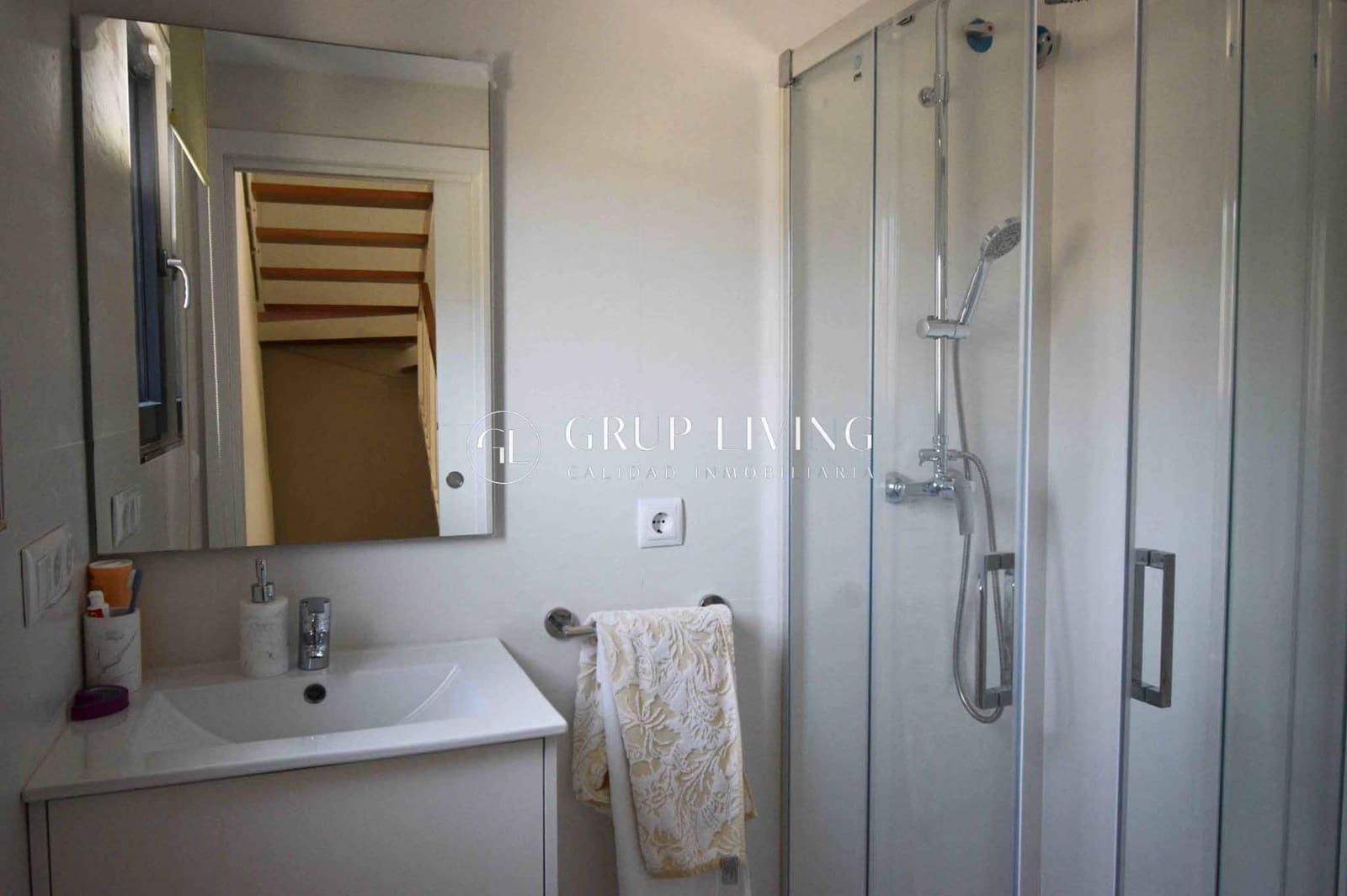 Chalet de 3 habitaciones en Sant Pere de Ribes en alquiler con piscina garaje - 3.500 € (Ref: 9674333)