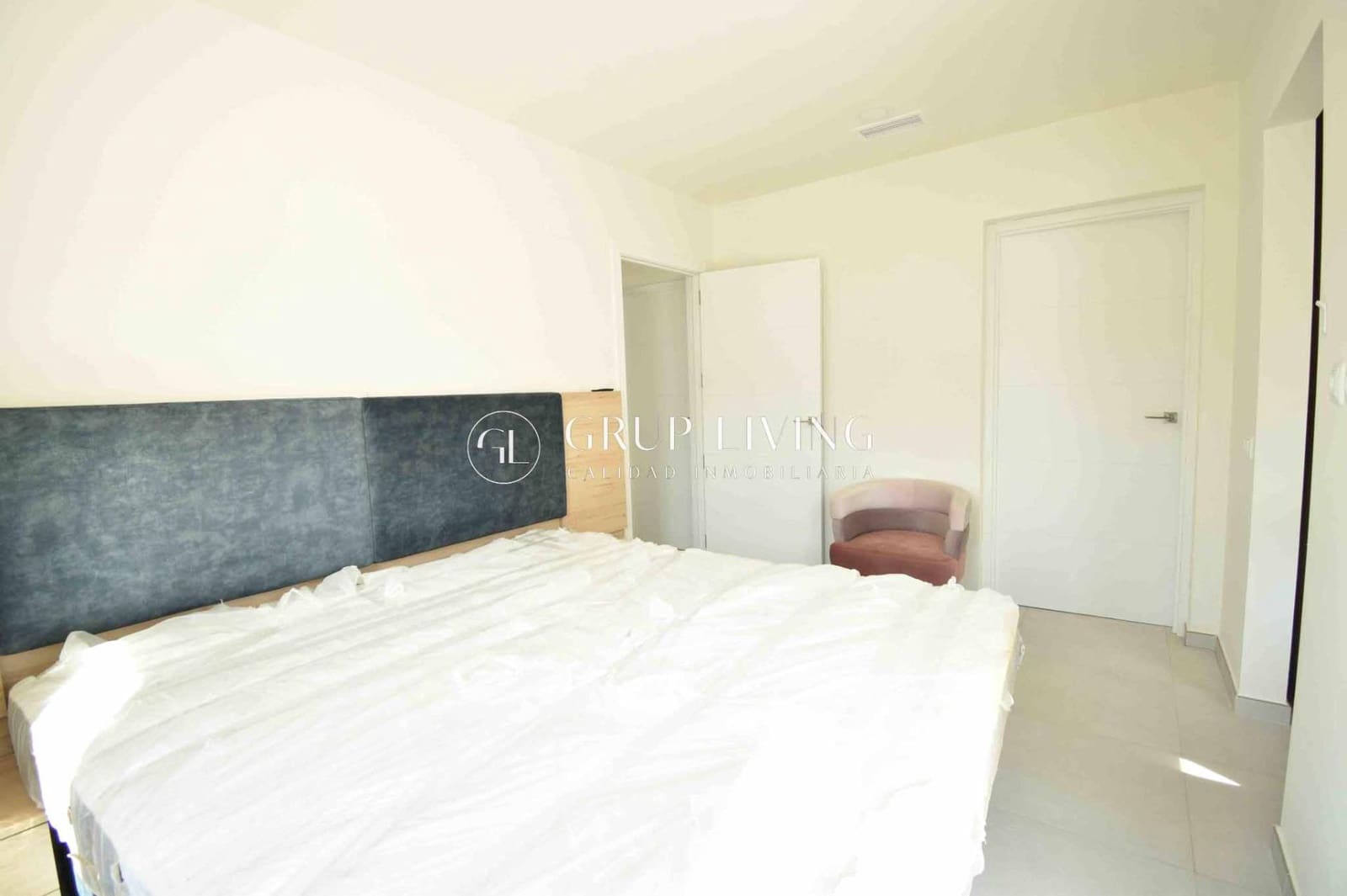 Chalet de 3 habitaciones en Sant Pere de Ribes en alquiler con piscina garaje - 3.500 € (Ref: 9674333)