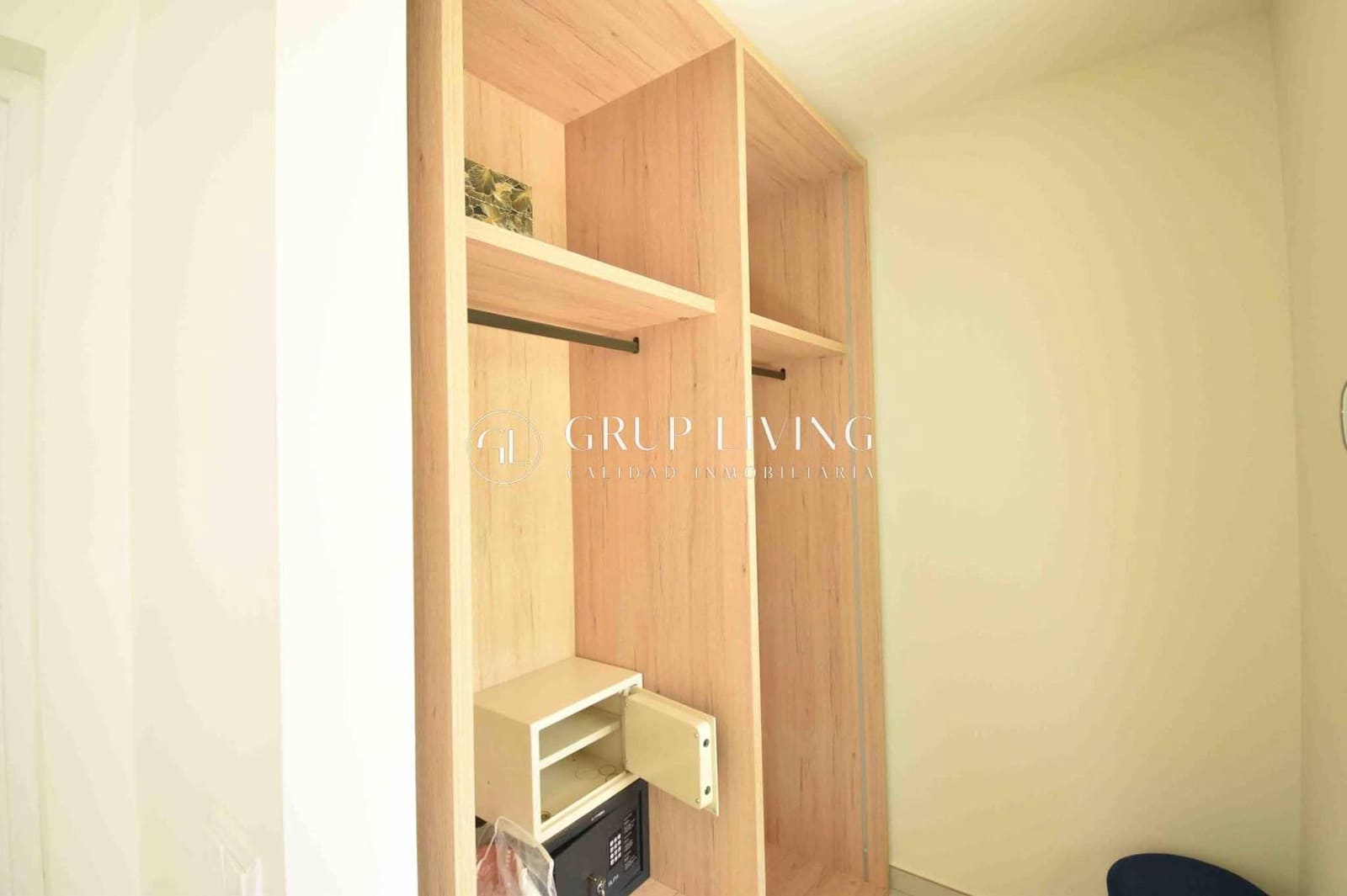 Chalet de 3 habitaciones en Sant Pere de Ribes en alquiler con piscina garaje - 3.500 € (Ref: 9674333)