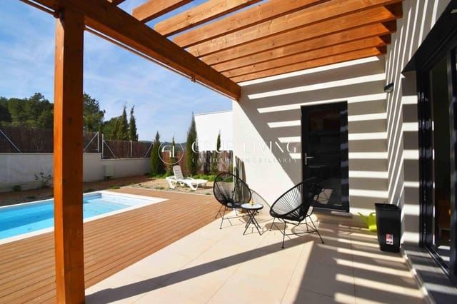 Chalet de 3 habitaciones en Sant Pere de Ribes en alquiler con piscina garaje - 3.500 € (Ref: 9674333)