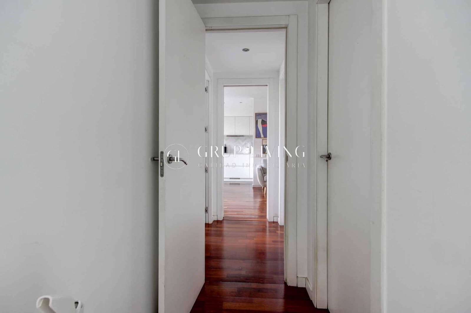 Piso de 2 habitaciones en Barcelona ciudad en venta con garaje - 596.000 € (Ref: 9677576)