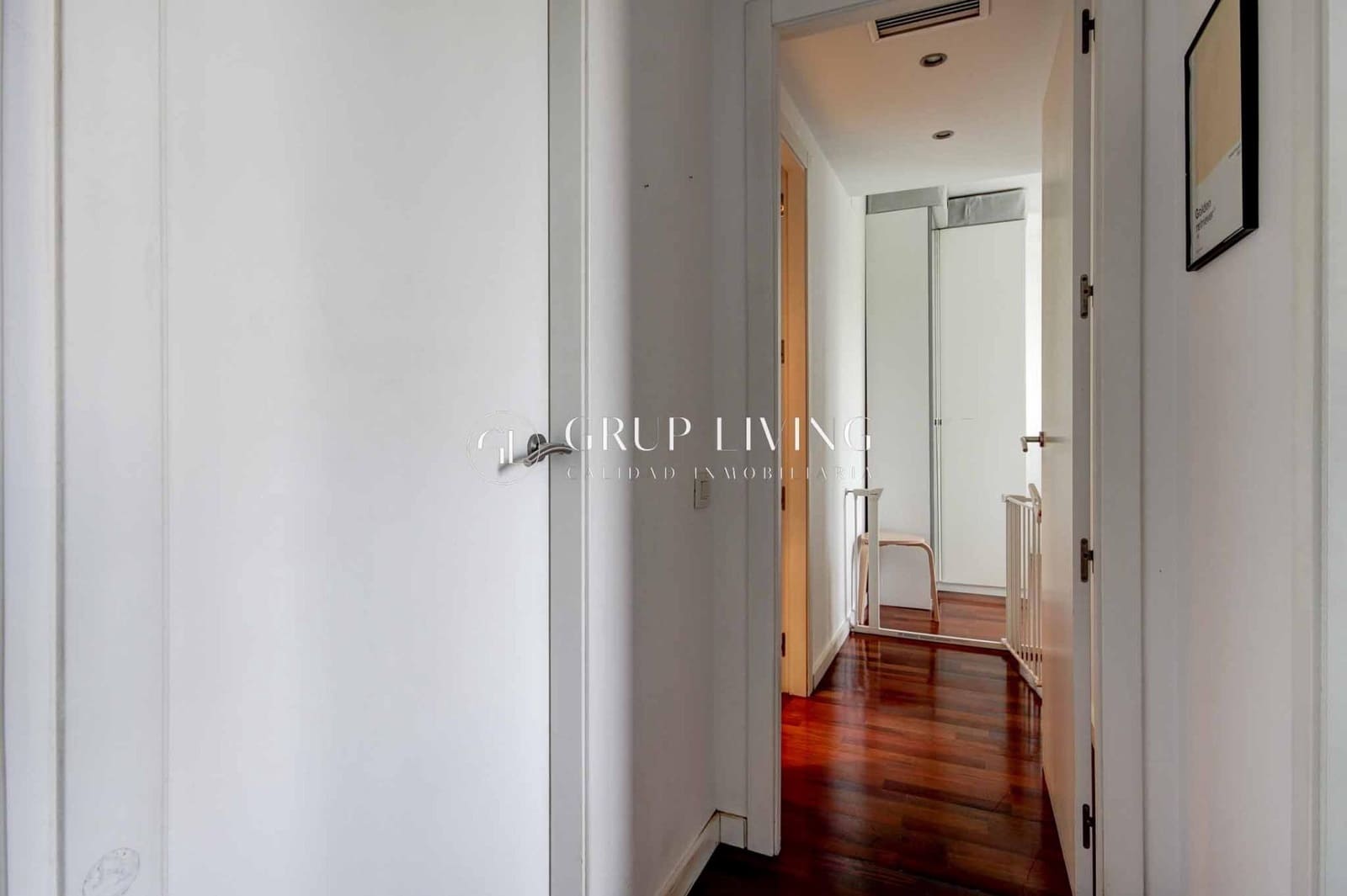 Piso de 2 habitaciones en Barcelona ciudad en venta con garaje - 596.000 € (Ref: 9677576)