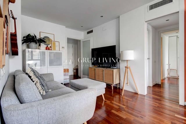 Piso de 2 habitaciones en Diagonal Mar i El Front Marítim del Poblenou, Barcelona ciudad en venta con garaje - 596.000 € (Ref: 9677576)
