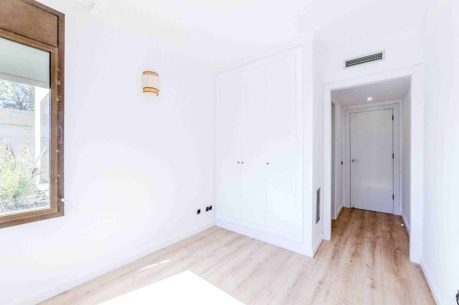 4 bedroom Villa for sale in Sitges with pool garage - € 975,000 (Ref: 9695444)