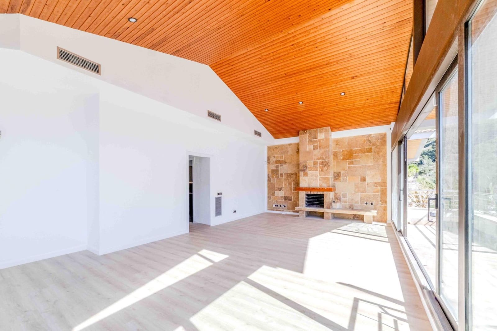 4 Zimmer Villa zu verkaufen in Sitges mit Pool Garage - 895.000 € (Ref: 9695444)