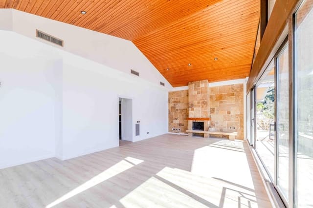 4 sypialnia Willa na sprzedaż w Sitges z basenem garażem - 895 000 € (Ref: 9695444)