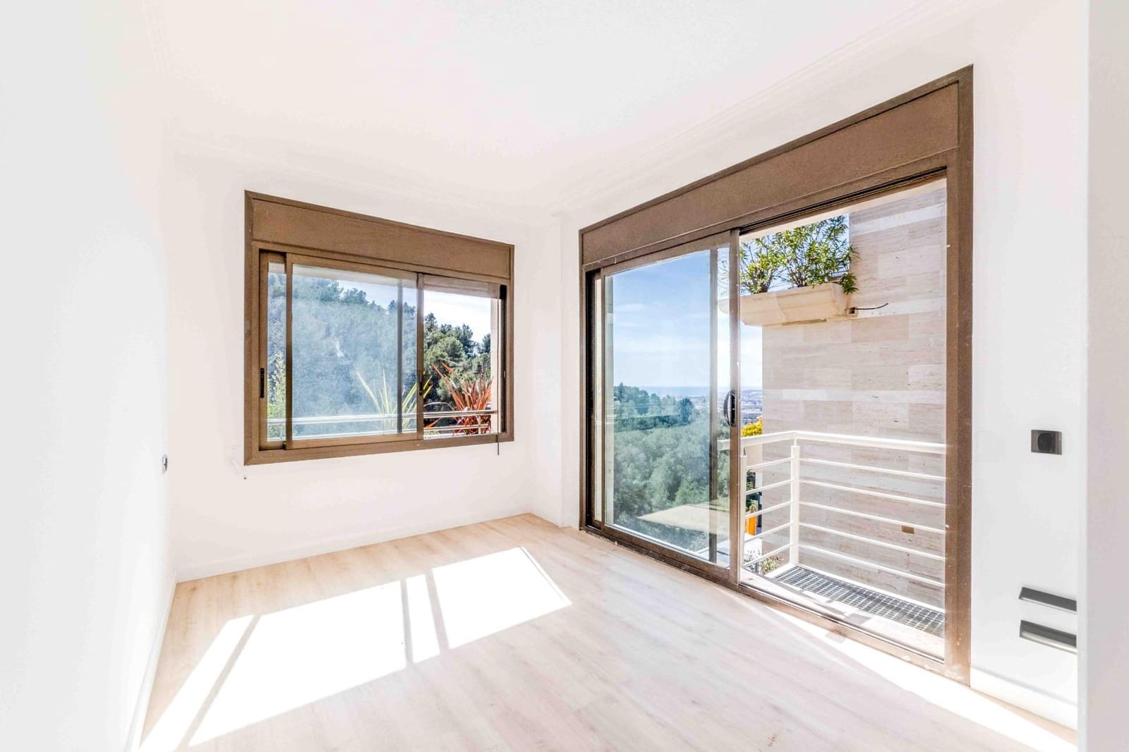 4 Zimmer Villa zu verkaufen in Sitges mit Pool Garage - 895.000 € (Ref: 9695444)