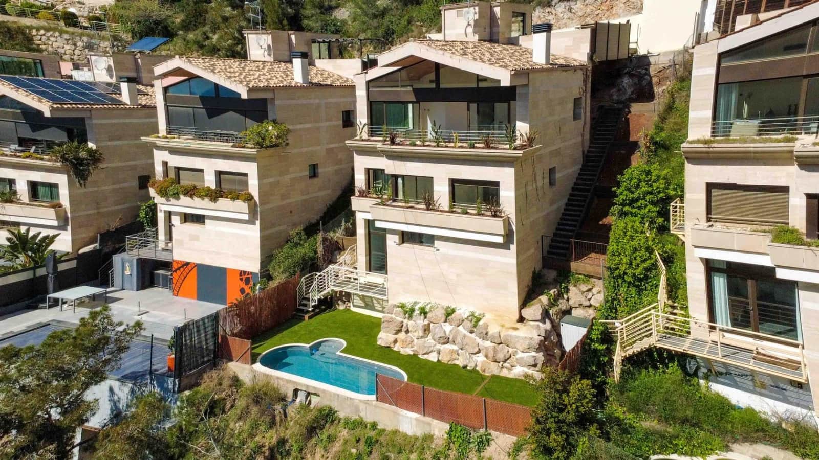 4 Zimmer Villa zu verkaufen in Sitges mit Pool Garage - 895.000 € (Ref: 9695444)