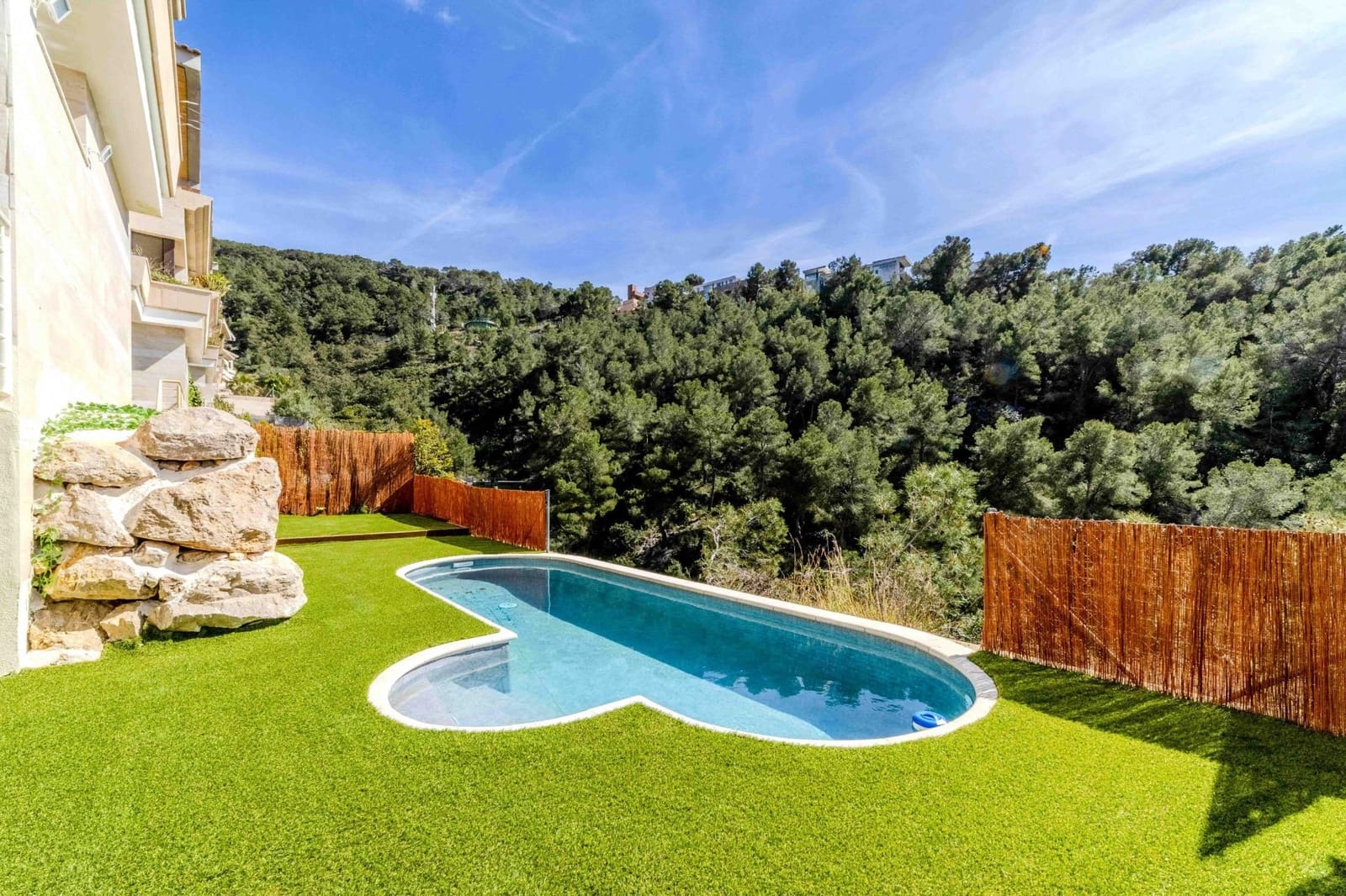 4 Zimmer Villa zu verkaufen in Sitges mit Pool Garage - 895.000 € (Ref: 9695444)