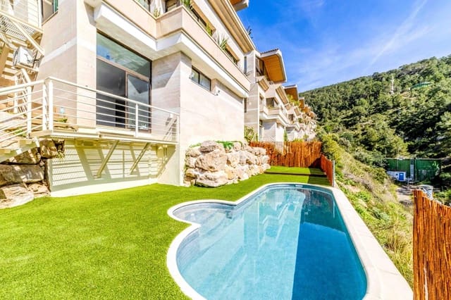 4 sypialnia Willa na sprzedaż w Sitges z basenem garażem - 895 000 € (Ref: 9695444)