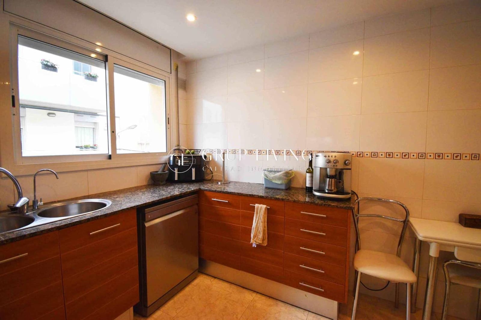 3 bedroom Flat for rent in Sitges - € 1,395 (Ref: 9698882)