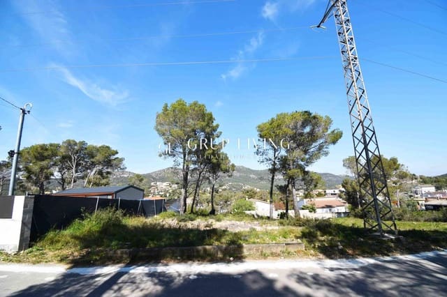 Działka budowlana na sprzedaż w Canyelles - 55 000 € (Ref: 9712078)