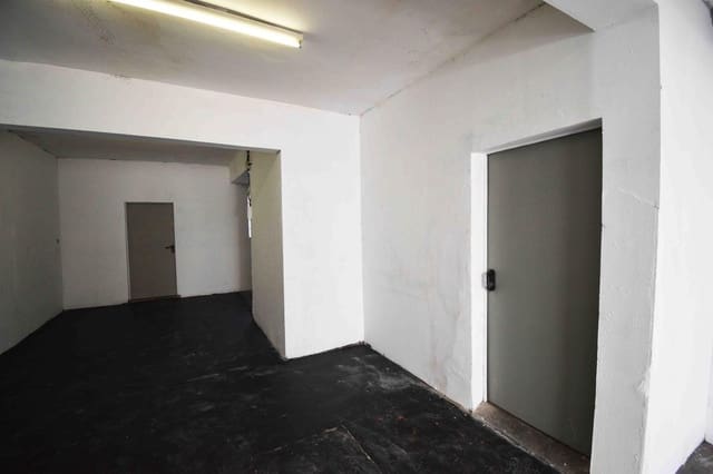 Local Comercial en Sitges en venta - 135.000 € (Ref: 9712079)