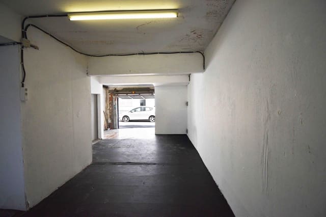 Local Comercial en Sitges en venta - 135.000 € (Ref: 9712079)