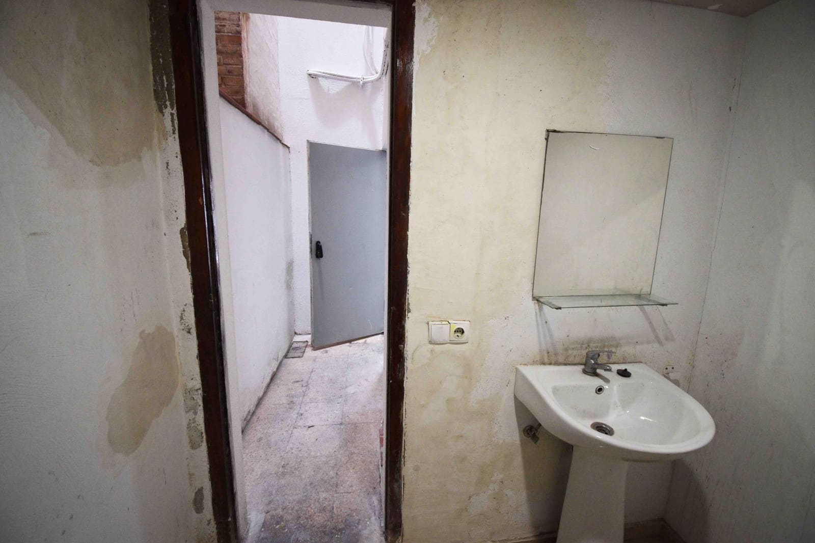 Local Comercial en Sitges en venta - 135.000 € (Ref: 9712079)