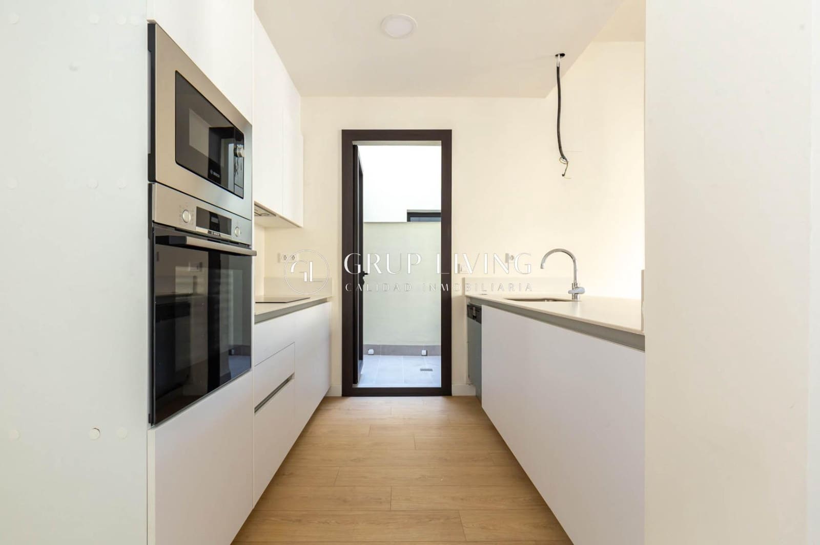 4 bedroom Flat for rent in Vilanova i la Geltru with pool garage - € 2,300 (Ref: 9752140)