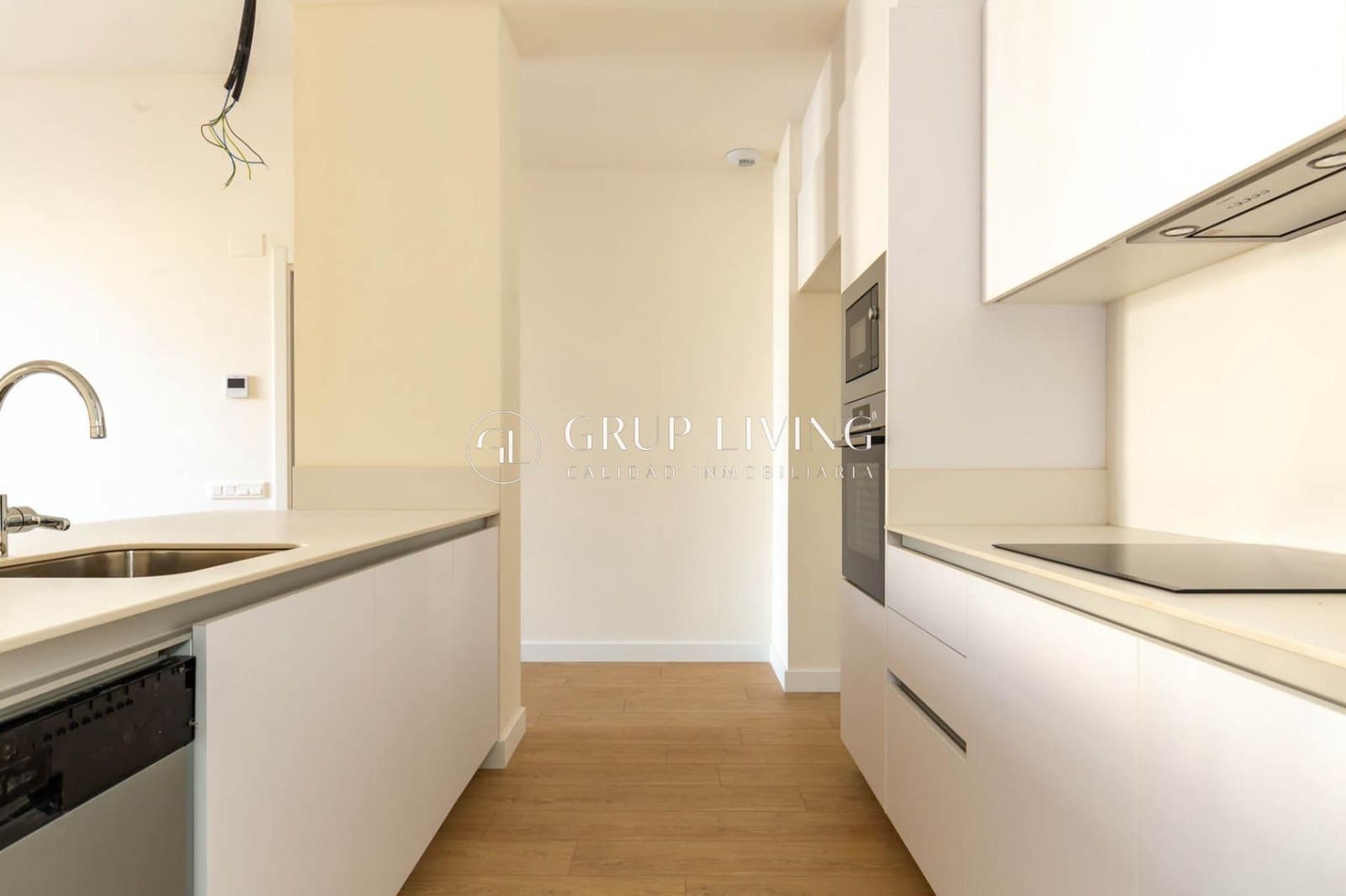 4 bedroom Flat for rent in Vilanova i la Geltru with pool garage - € 2,300 (Ref: 9752140)