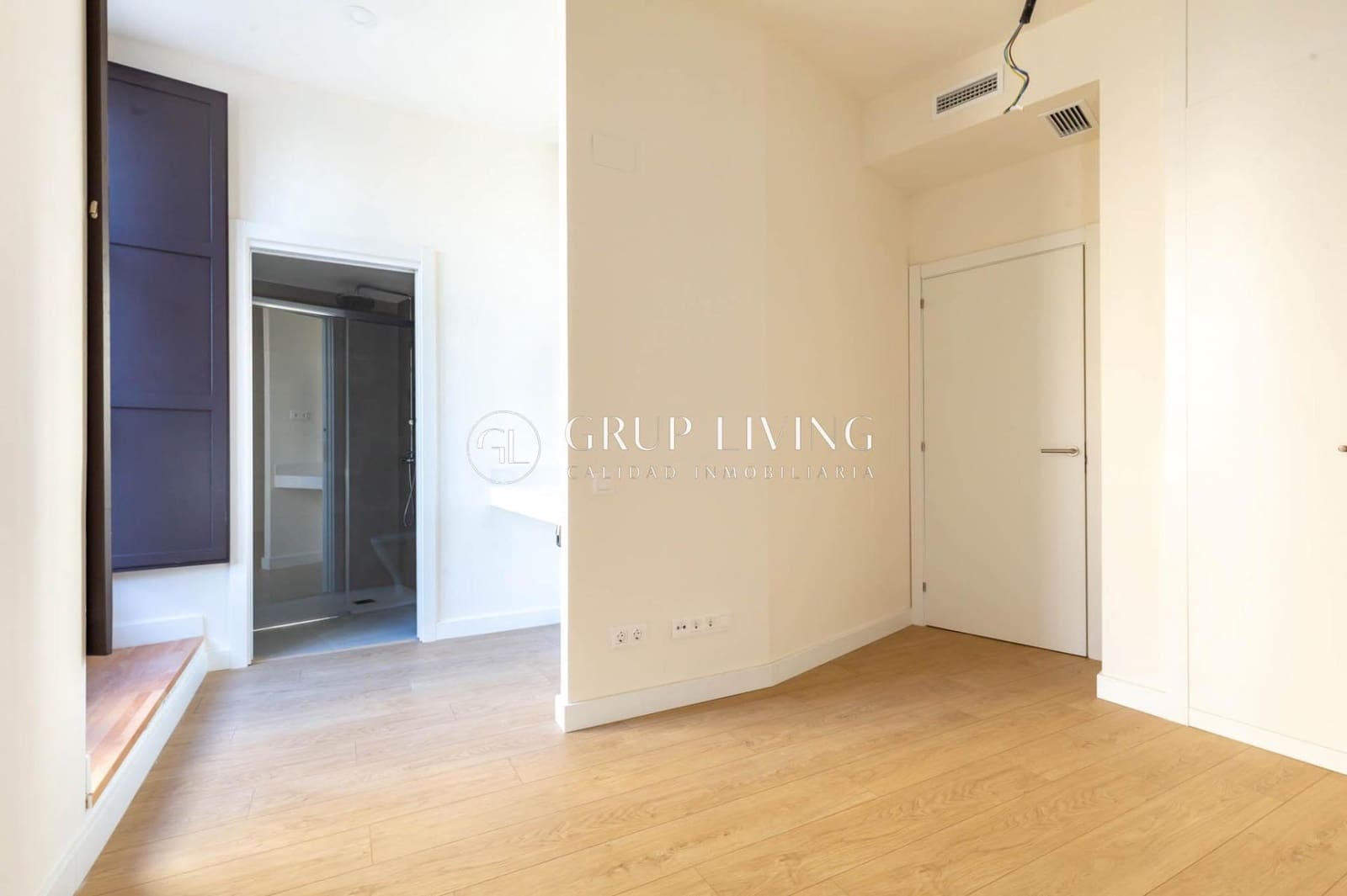 4 bedroom Flat for rent in Vilanova i la Geltru with pool garage - € 2,300 (Ref: 9752140)