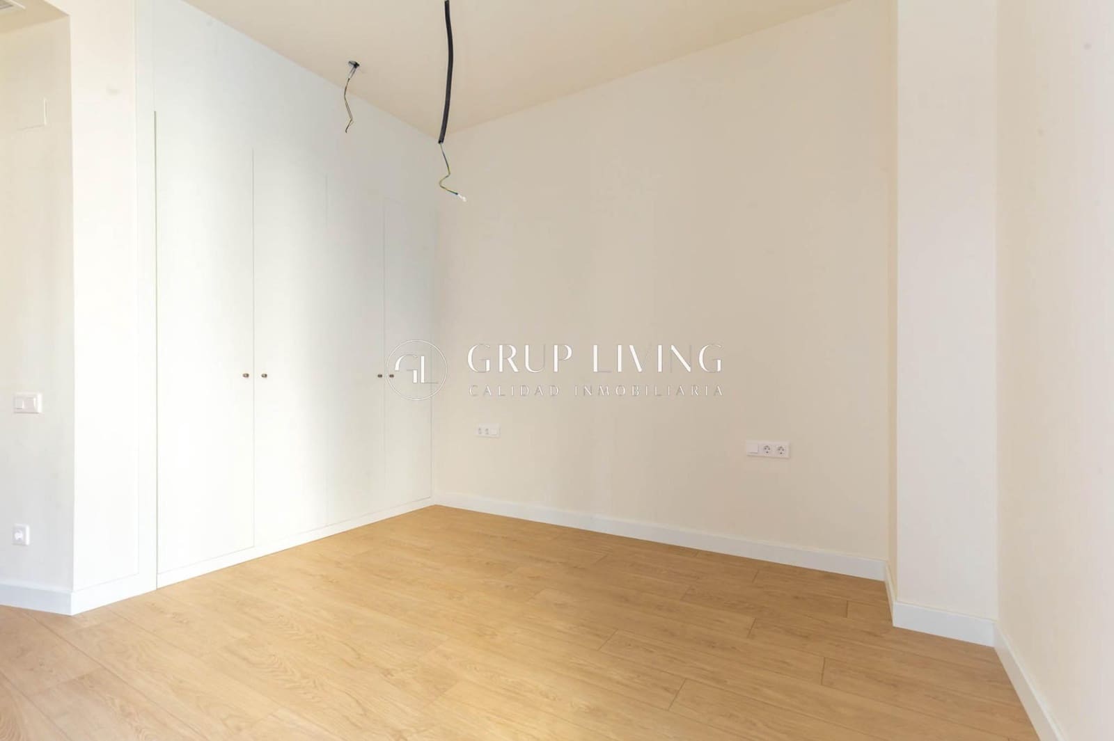 4 bedroom Flat for rent in Vilanova i la Geltru with pool garage - € 2,300 (Ref: 9752140)