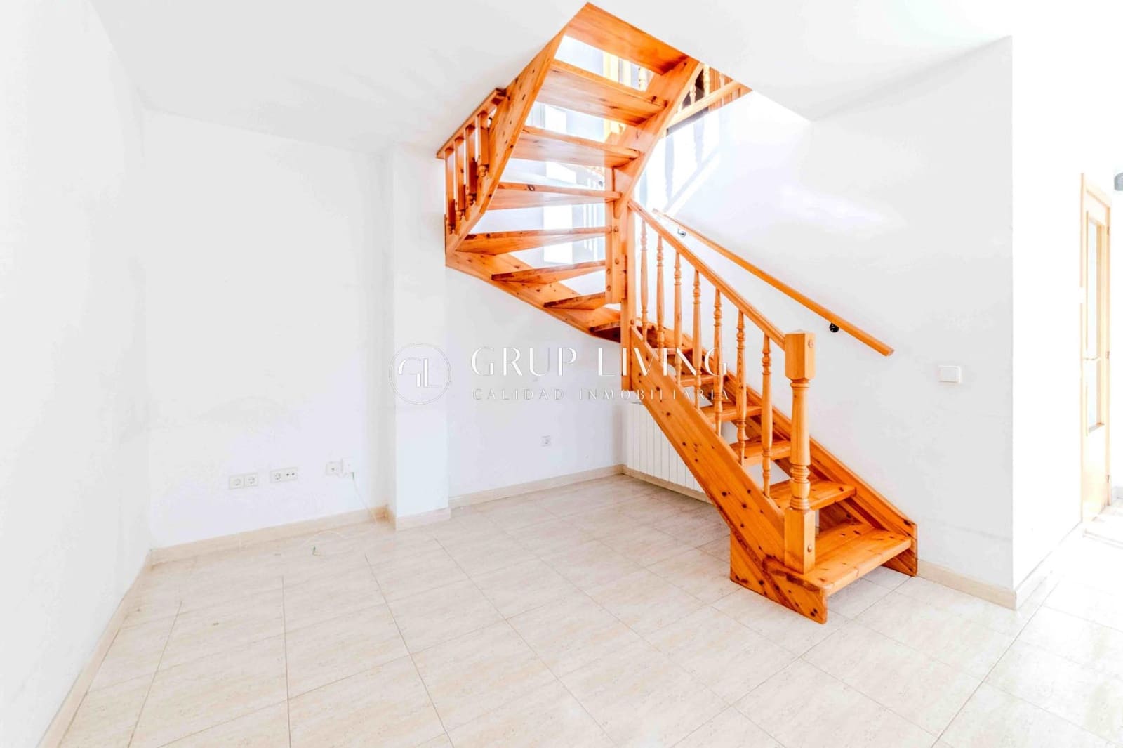 6 slaapkamer Flat te koop in Sant Pere de Ribes met garage - € 498.000 (Ref: 9755820)