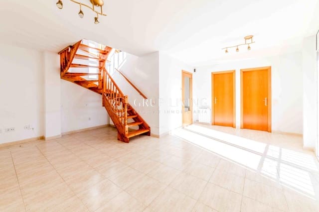 6 slaapkamer Flat te koop in Sant Pere de Ribes met garage - € 498.000 (Ref: 9755820)