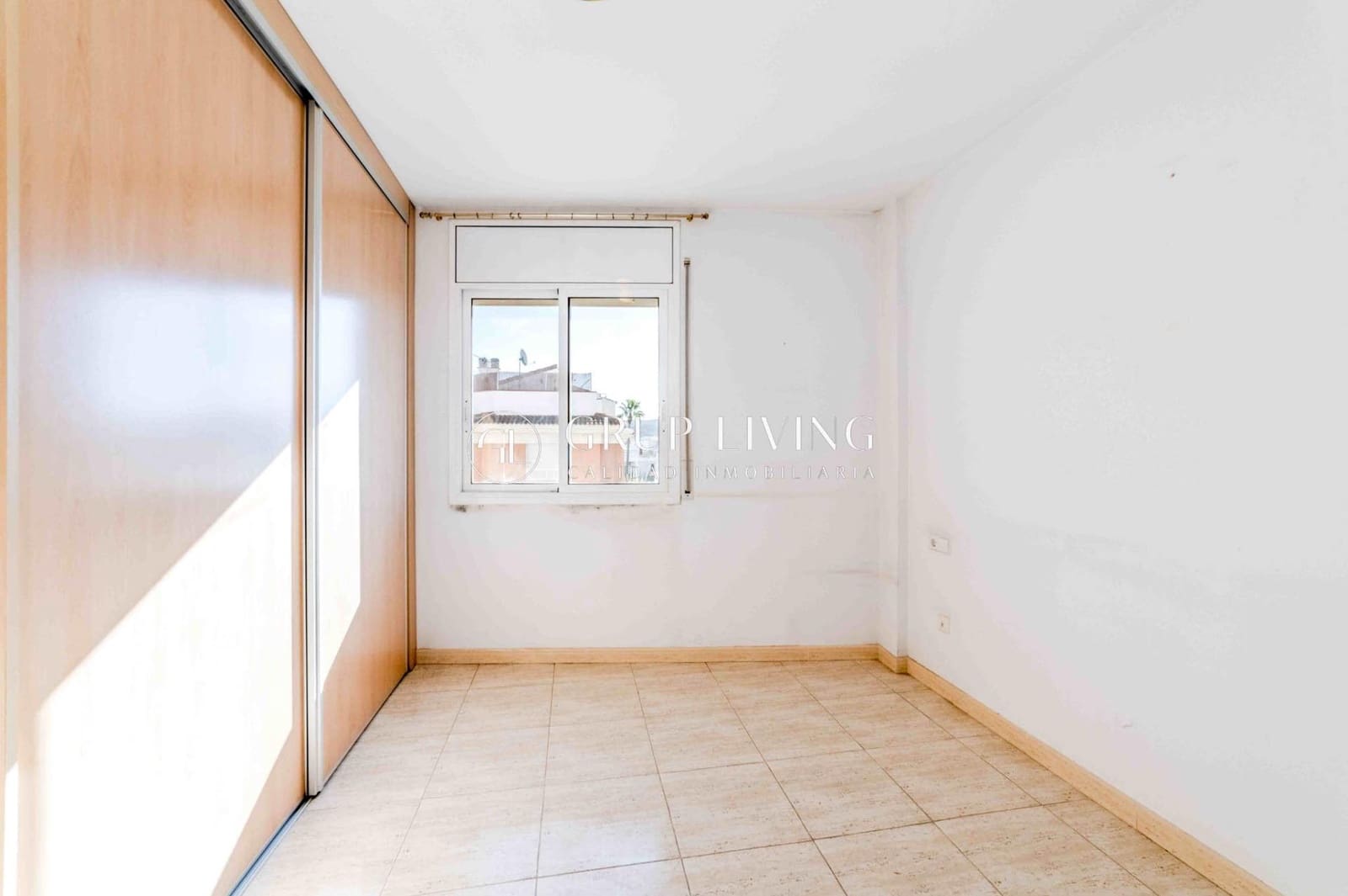 6 slaapkamer Flat te koop in Sant Pere de Ribes met garage - € 498.000 (Ref: 9755820)